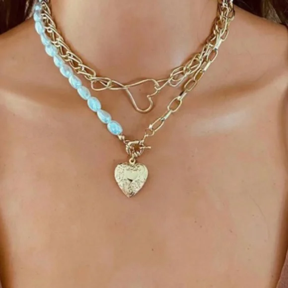 Search here for Valentine’s Gifts ! Love is in the Air 🥰😍🥰😍🥰 - Picture 14 of 16